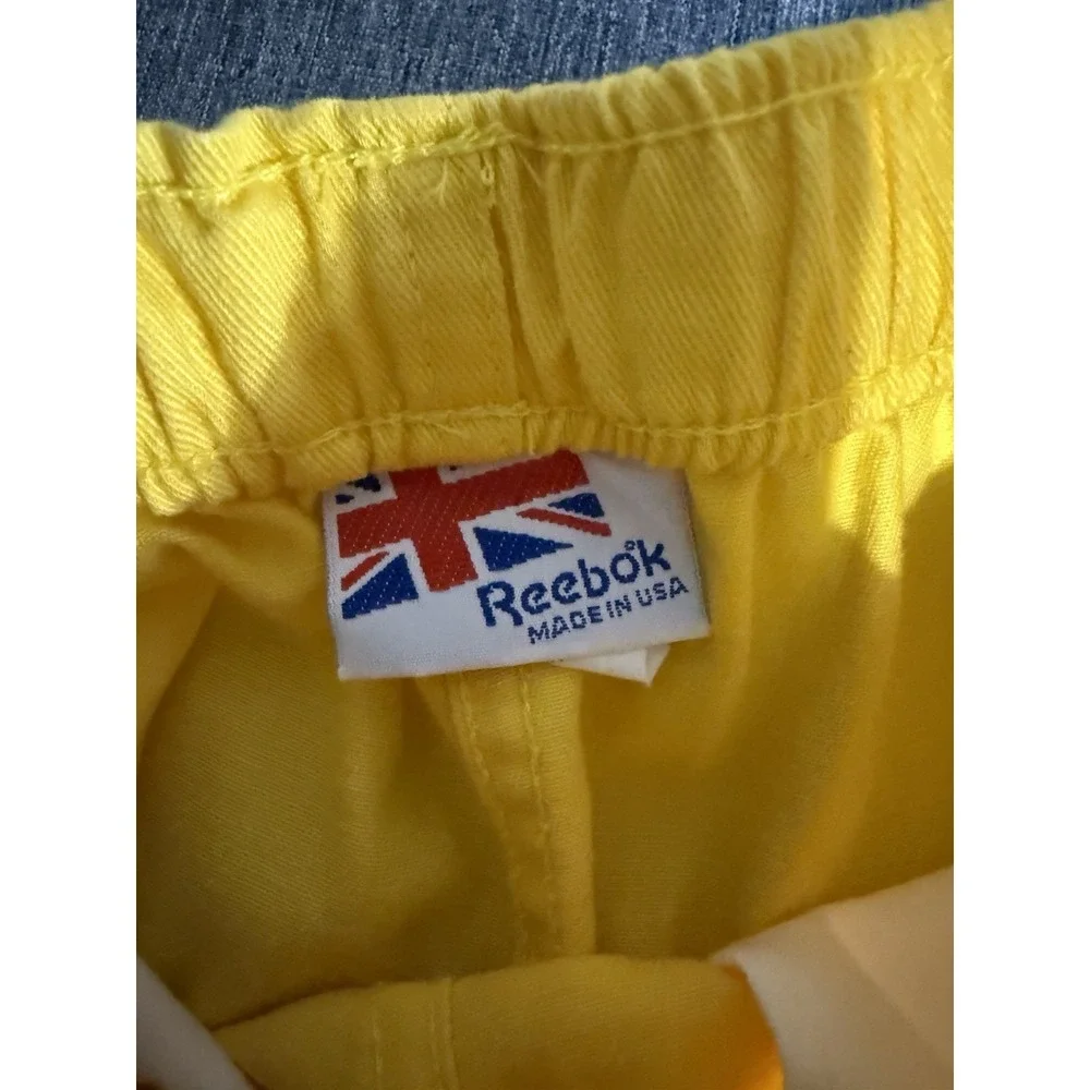 Reebok Men's Yellow Cotton Chino Pull-On Shorts Slash Pockets Machine Wash Sz S